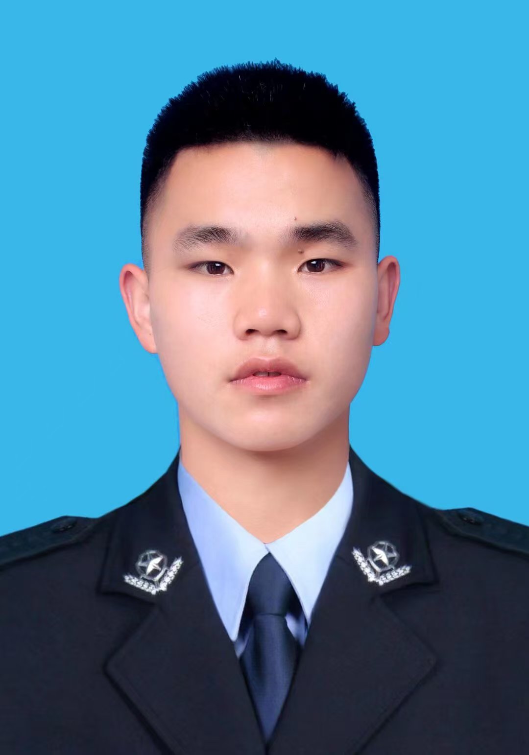 罗春明