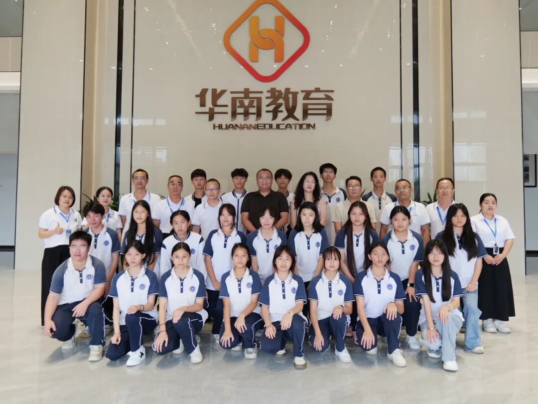 校企携手育英才，产教融合启新篇｜我校与申通快递、莲泰迪电商举行校企合作签约暨揭牌仪式